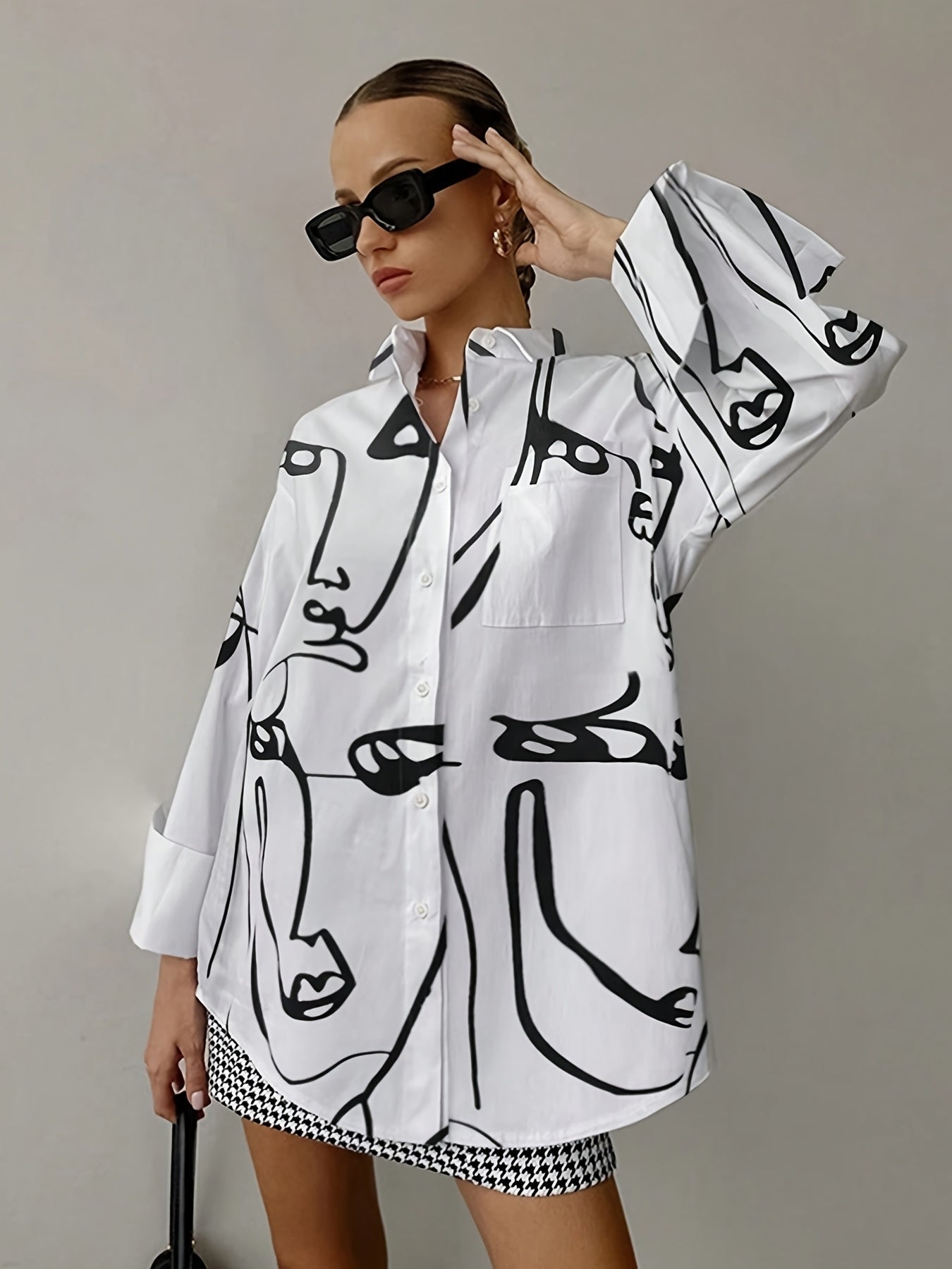 Women'S Elegant Long Sleeve Button-Up Shirt with Abstract Face Print, Lapel Collar, and Chest Pocket - Stylish All-Season Fashion Top for Spring and Autumn, Allseason Blouse|Modern Casual Style|Buttonup Design