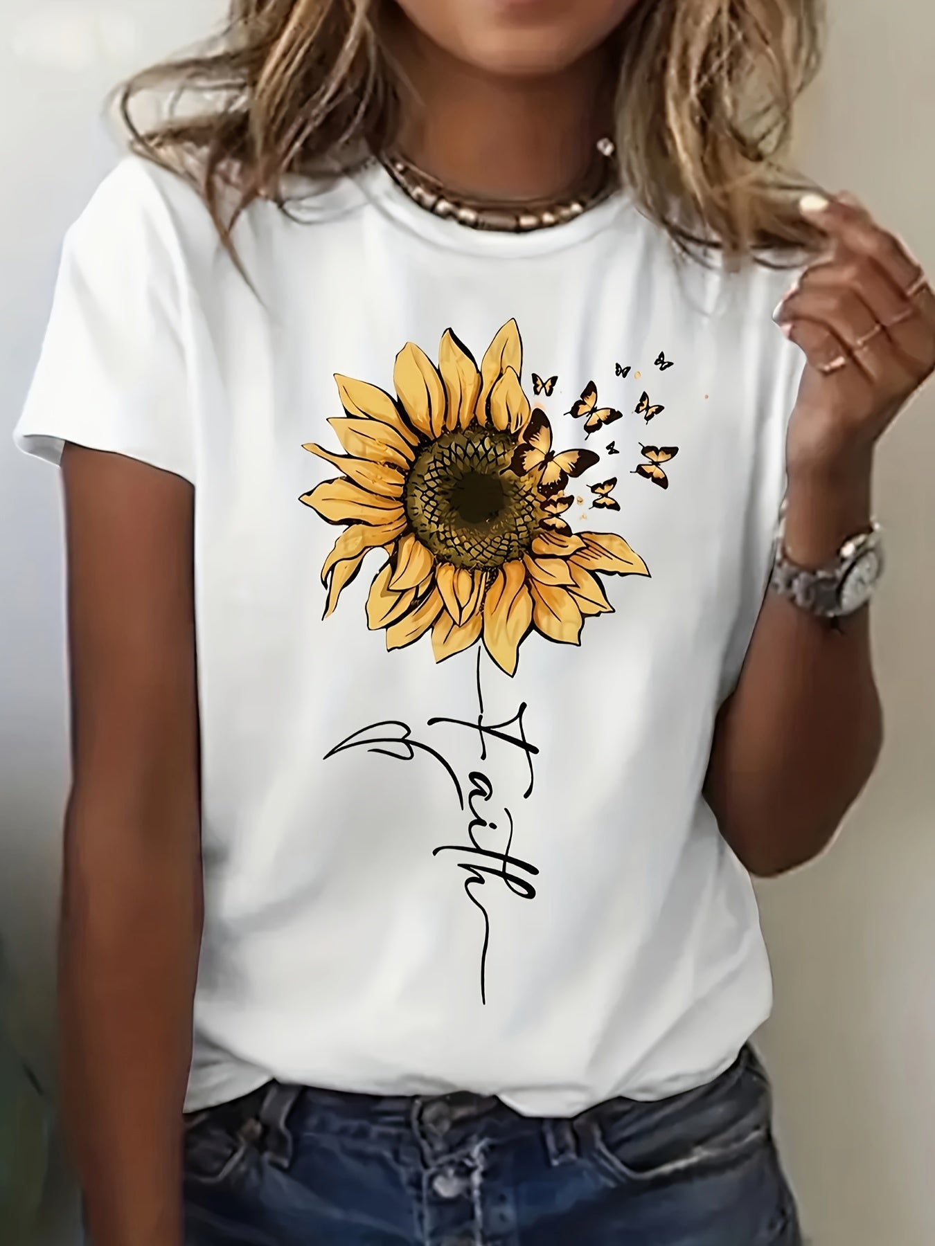 [Cheerful Touch] Women's Sunflower and Butterfly Graphic T-Shirt - Casual Gray Short Sleeve Top, Lightweight & Breathable Polyester Blend, Perfect for Spring & Summer Fashion, Sunflower Shirt