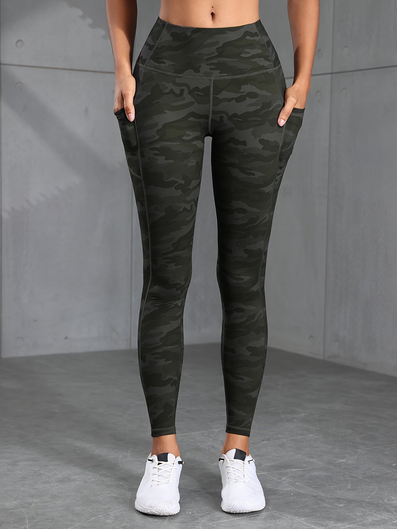Women's Camouflage High-Waisted Yoga Pants with Pocket - All-Season Knit Fabric, Mid-Stretch, Sports Style, Polyester Material