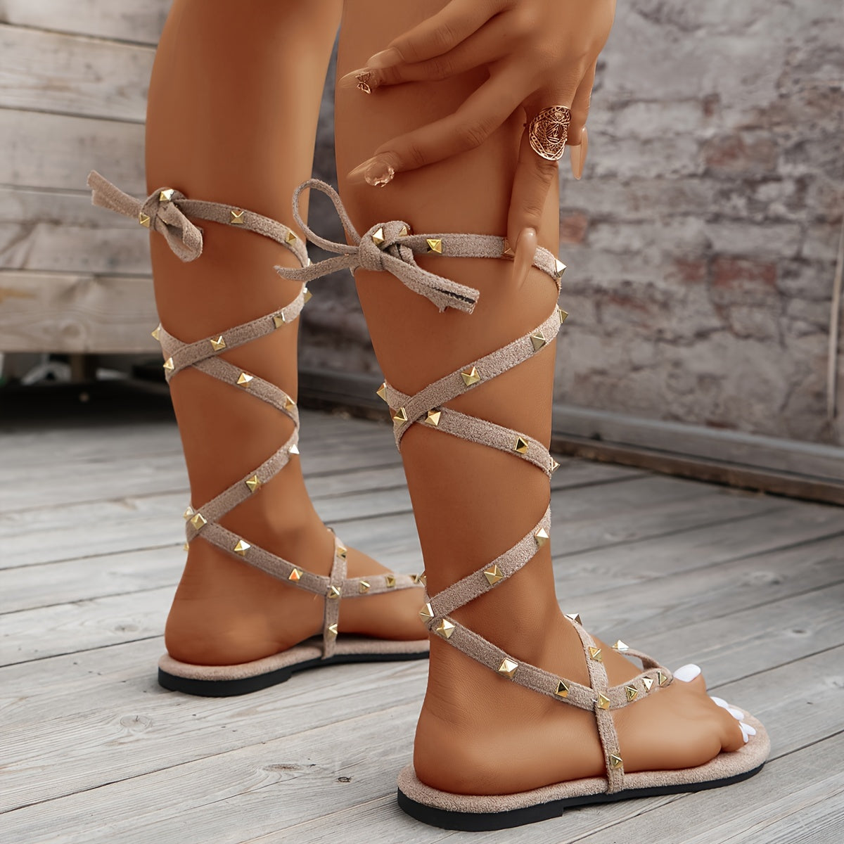 2023 New Women'S Fashion Flat Sandals Cross Tie Fashion Sandals and Slippers Rivet Toe Clip Sexy Roman Sandals