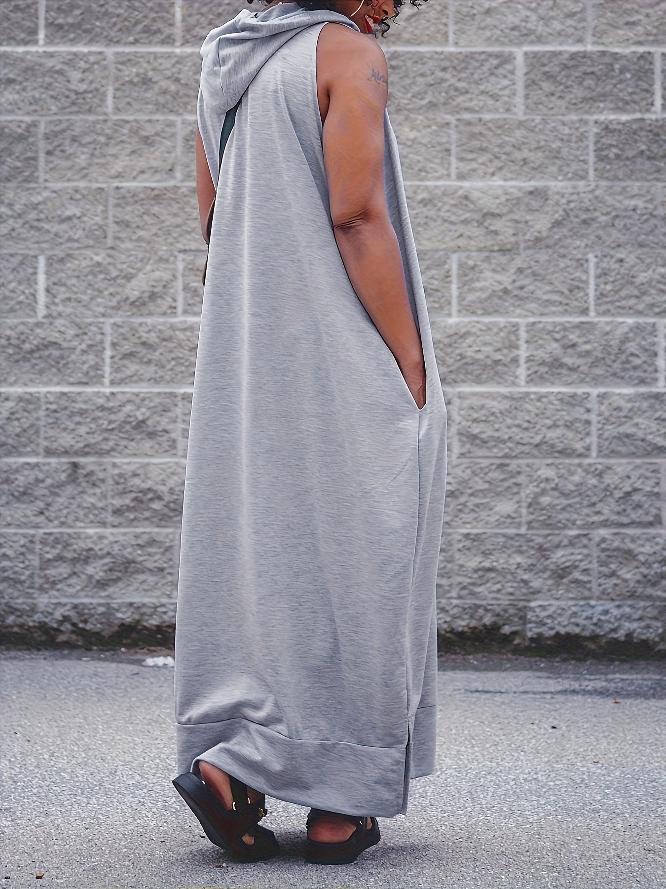 Plus Size Letter & Stripe Print Hooded Dress, Casual Sleeveless Ankle Dress For Spring & Summer, Women's Plus Size Clothing