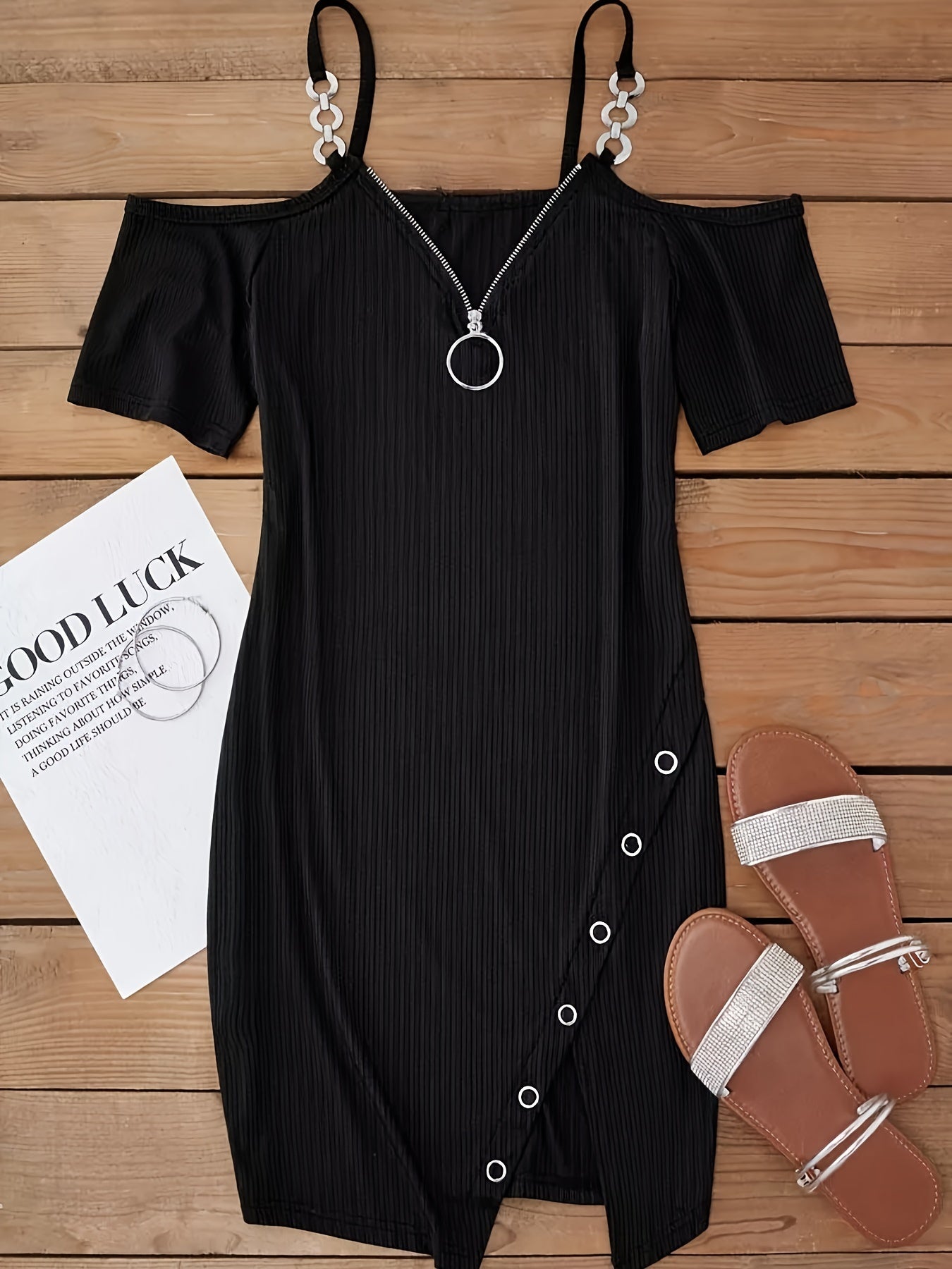 Women's Cold Shoulder Ribbed Chain Strap Dress - Zipper, Elegant, Short Sleeve, Split Bodycon Dress - For Spring & Summer - Perfect for Parties & Casual Occasions - Ideal Gift for Women