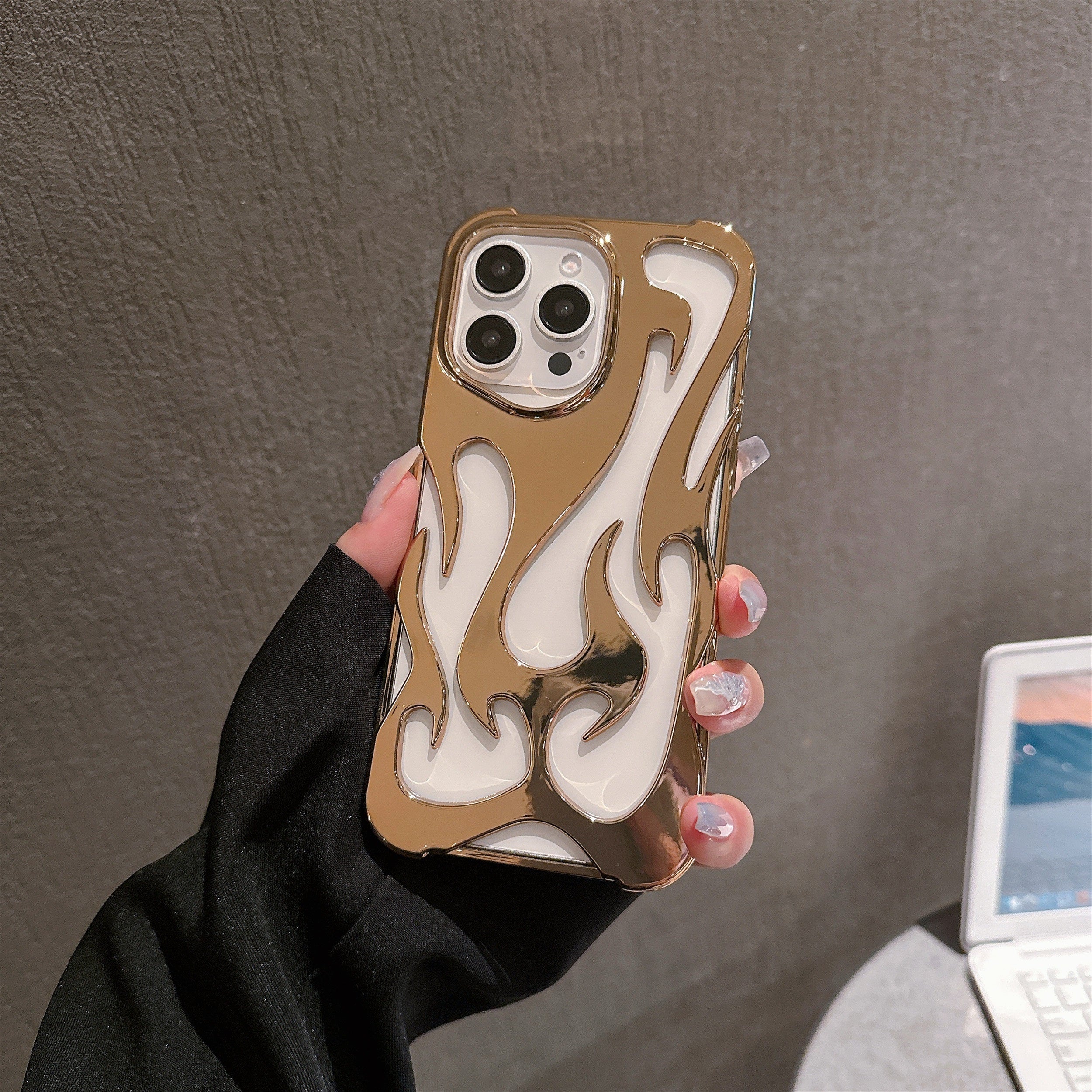 Cutout Cooling Flame Electroplating Bright Surface Suitable for Case for iPhone16/16Pro/16Promax/16plus 15/15Pro/15Promax/14/14Pro/14Promax/13/13Pro/13Promax/12/12Pro/12Promax/11/11Promax Mobile Phone Case