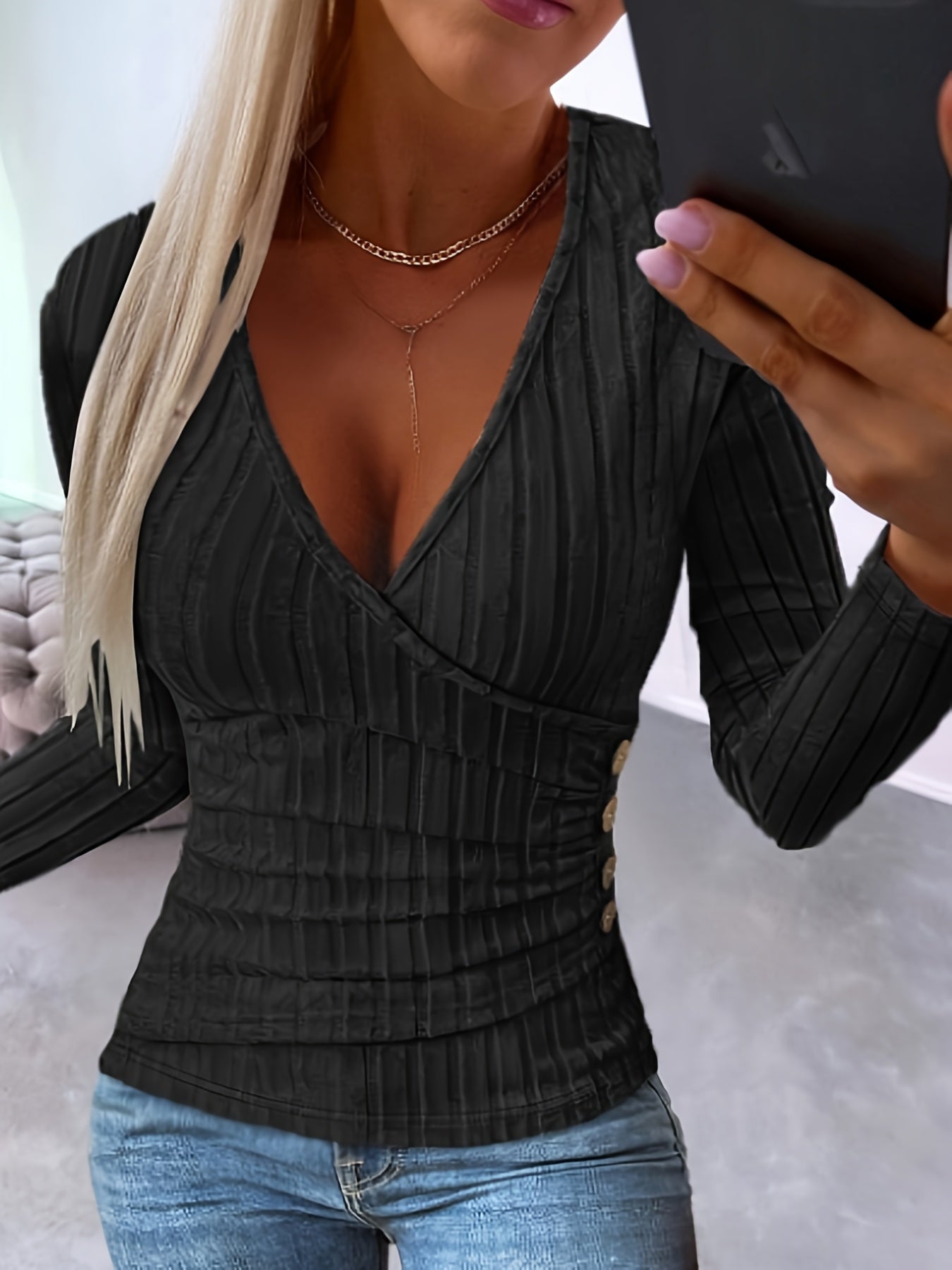 [Seasonal Versatility] Chic Button Knit V-Neck Long Sleeve T-Shirt for Women - Versatile Solid Colors, Stretchy Polyester, Machine Washable - Elegant Ribbed Detail, Perfect for All Seasons