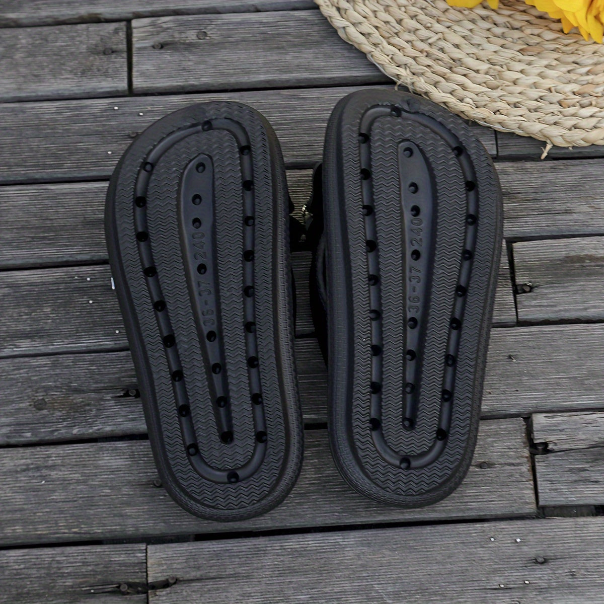 Women'S Summer Casual Flip Flops, Cute Cartoon Bear Bow Design, Thick Sole Non-Slip Soft Cloud Slides, Beach Vacation Slip-On Slippers, Dorm Home Daily Leisure, Large Size Ladies Shoes, Flat Heel EVA Material
