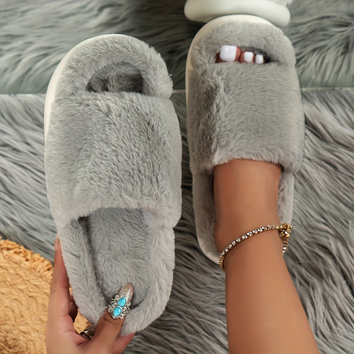 [Cozy Furry Slippers] Comfy Fluffy Furry House Slippers - Single Band Open Toe Platform Fuzzy Shoes - Cozy Warm Home Slippers