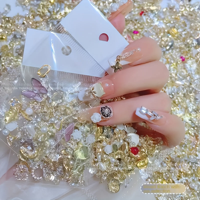 30pcs Luxury Alloy Nail Charms Golden/Silvery Random Mixed Nail Art Decorations Glitter Crystal Gems Rhinestones Alloy Nail Charms