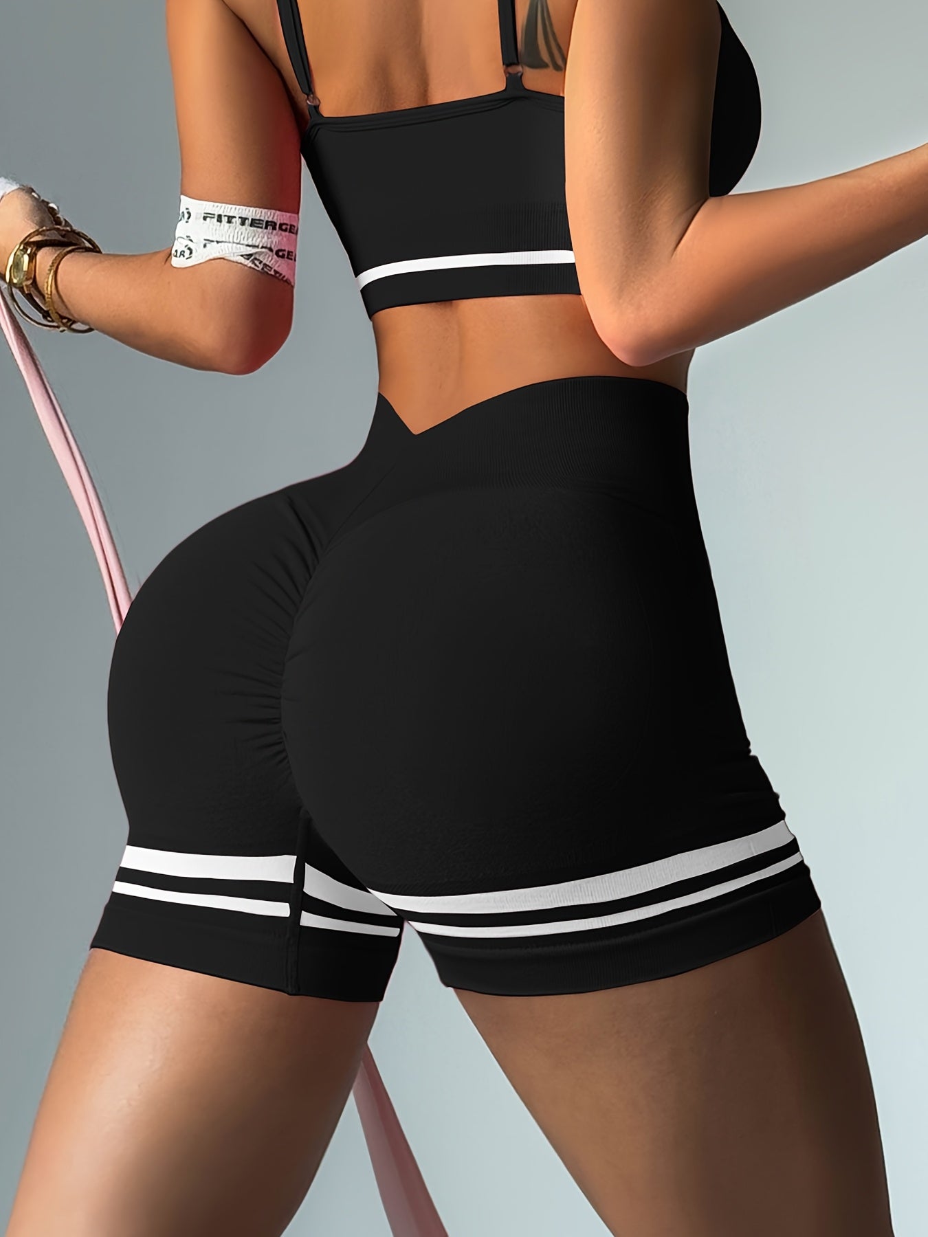 Women'S High-Waist Seamless Sports Shorts with Color-Blocking Stripes - Butt-Shaping, Tummy Control, Stretchy Yoga & Running Shorts for Gym, Outdoor, and Casual Wear, High Waisted Shorts, Workout Shorts, Sleek Design, Comfort