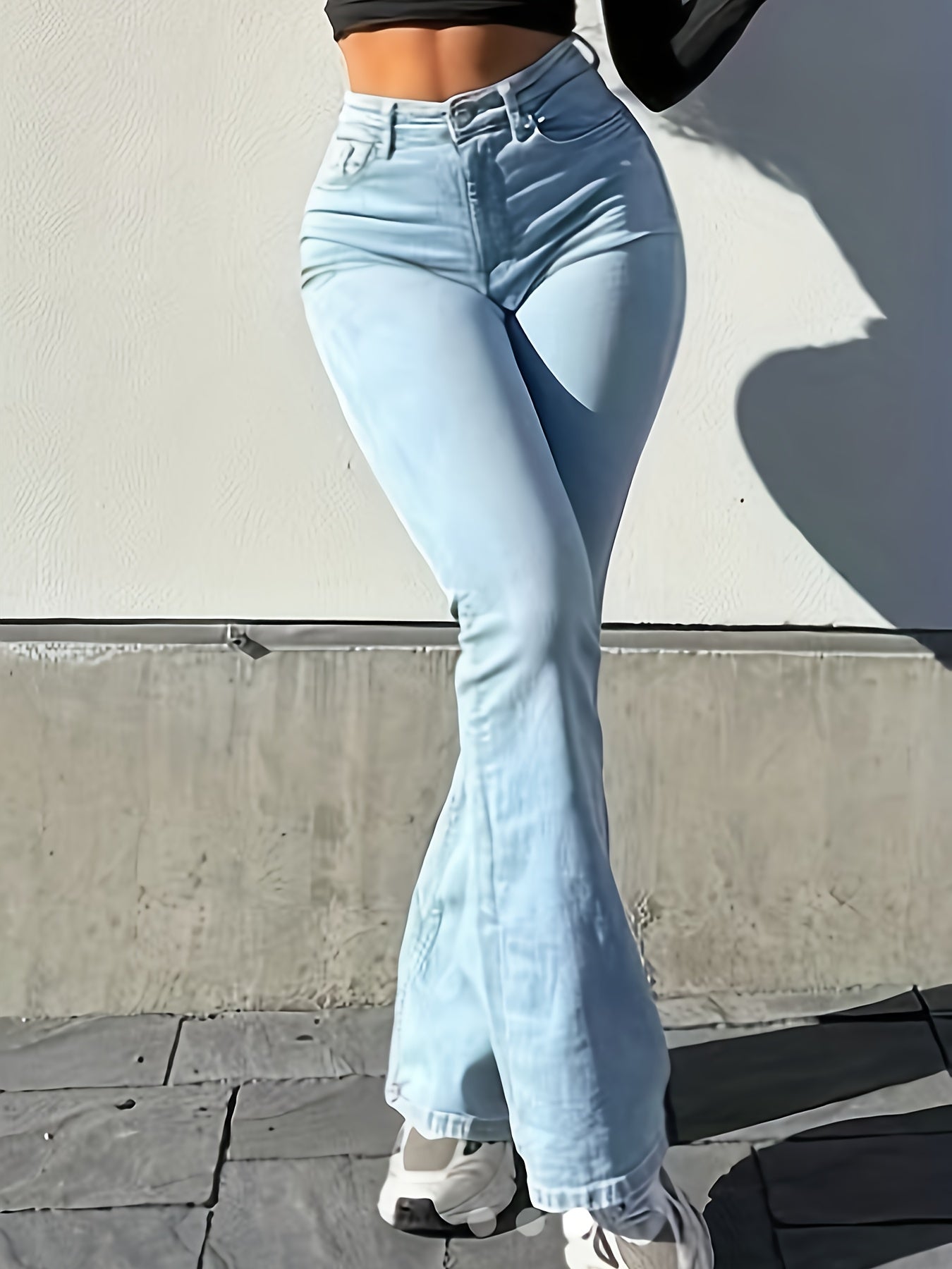Women'S High Stretch Flared Jeans With Pockets, Comfortable And Stylish Everyday Casualwear, Light Blue Washed Design, Versatile, Everyday Trend, Wear All Seasons.