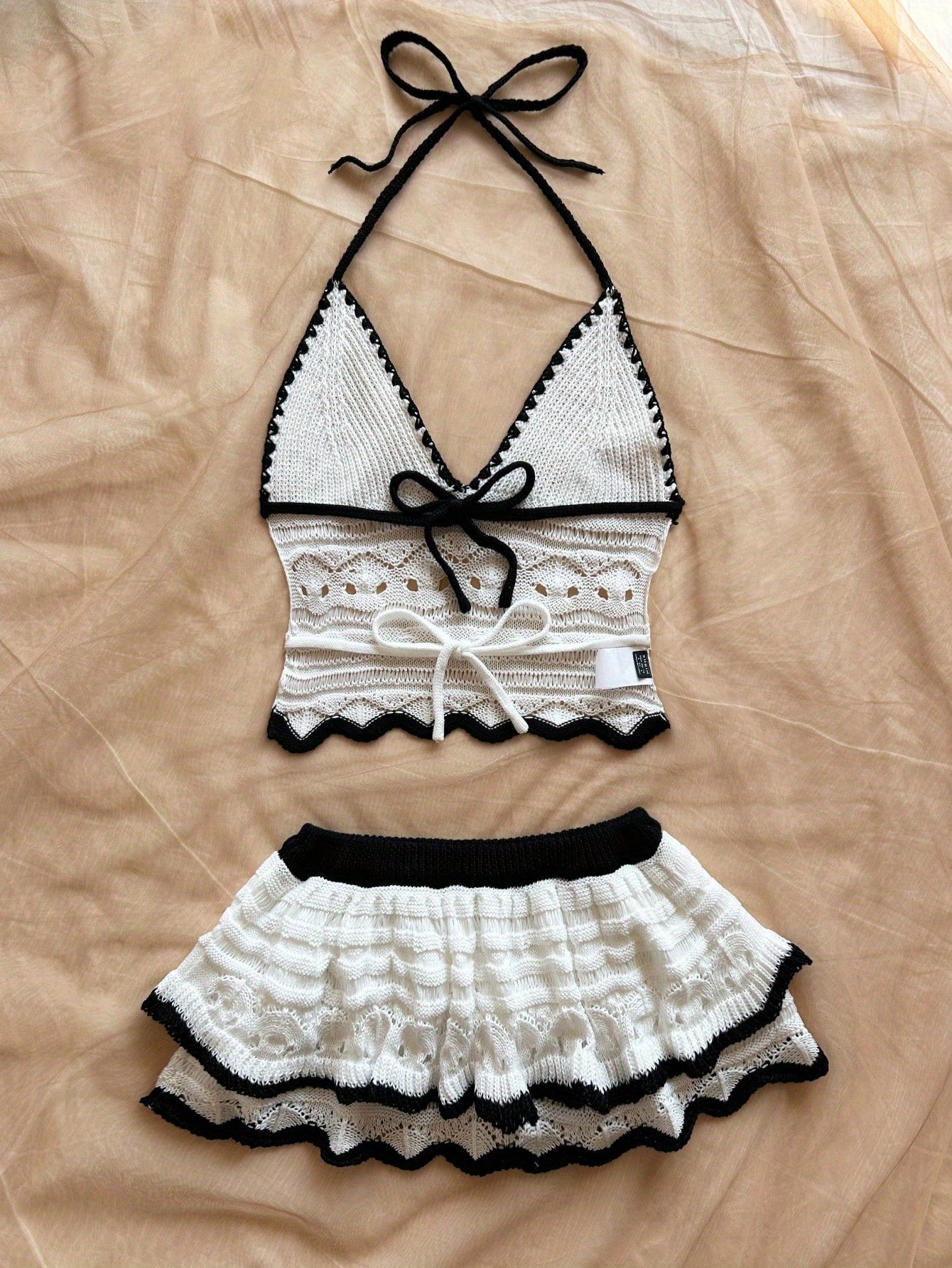 Chic Two-Piece Swimsuit Set - Black & White Crochet Design with Bow Detail, Perfect for Beach & Pool, Casual Beachwear|Playful Design|Stretchy Fabric