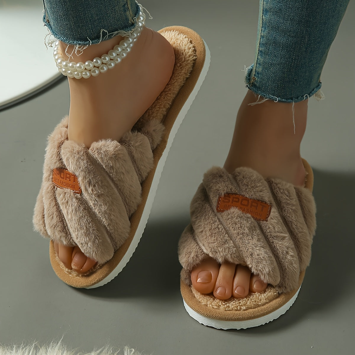 Women's Plush Open-Toe Slippers – Quilted Indoor House Shoes with Rabbit Fur Lining