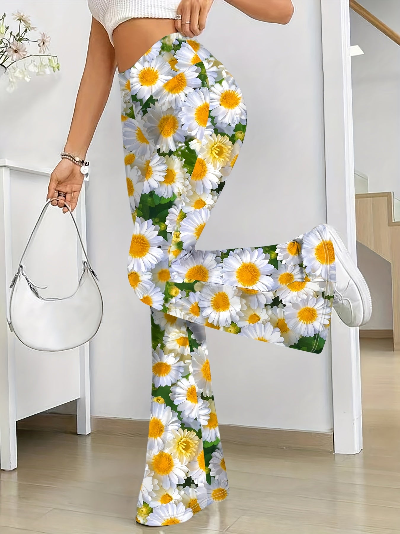 Women'S Elegant Floral Print Flare Jeans - White with Yellow and Green Daisy Design, Polyester Knit Fabric, All-Season Comfort, Casual Wear Jeans|Floral Print Jeans|Polyester Fabric
