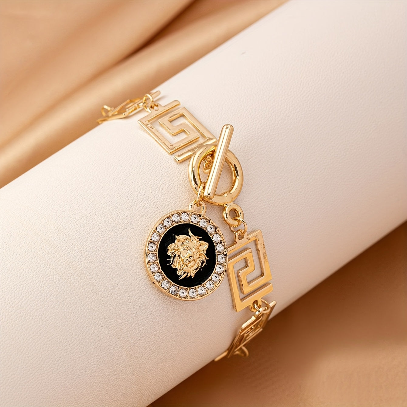 Women's Boho Lion Head Anklet - Zinc Alloy Chain, Black & Clear Gemstones - Daily Occasion Jewelry | Stylish Casual Design | Durable Zinc Alloy