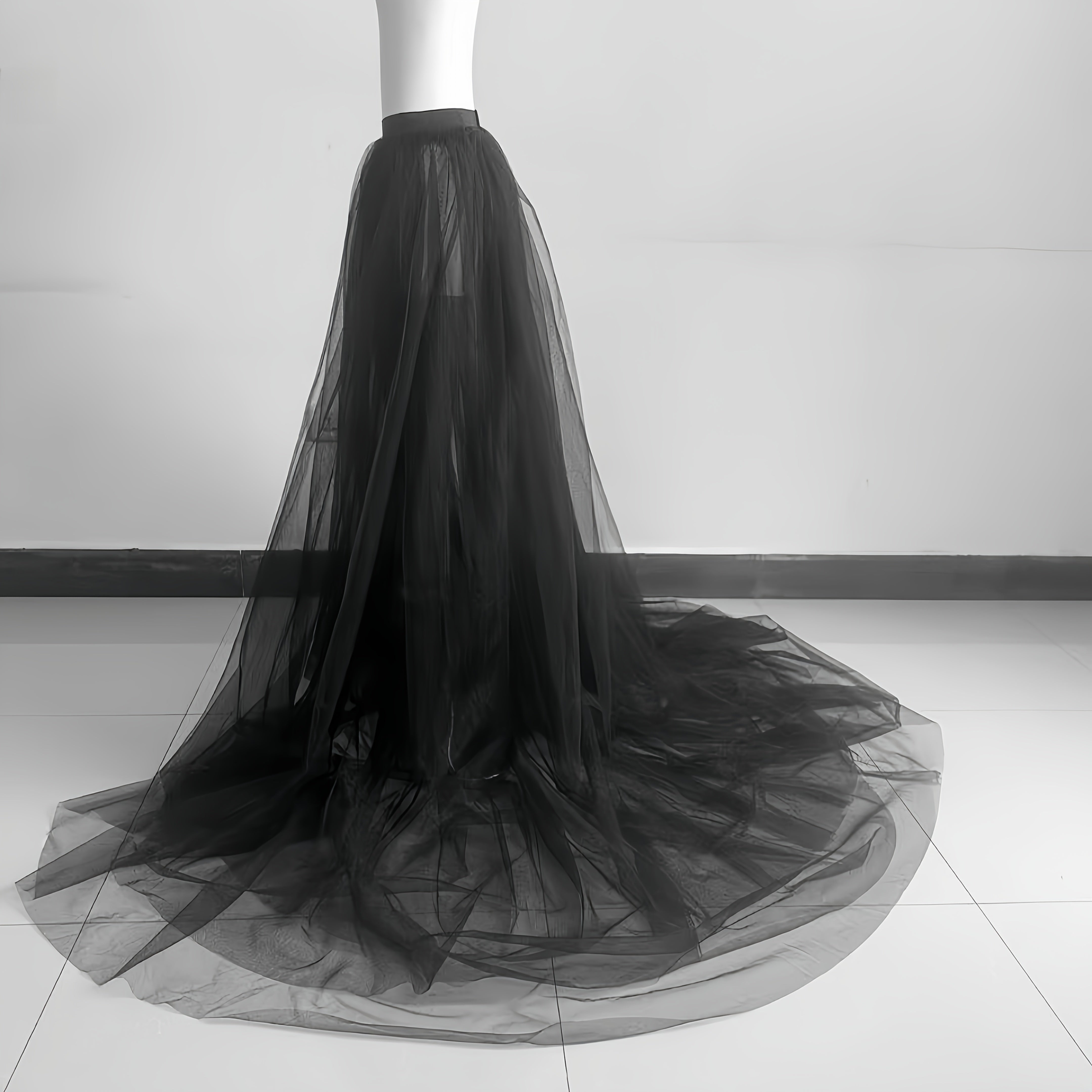 Korean Style Detachable Wedding Dress 2025 New Bridal Fantasy Entrance Train Split Mermaid High-End Lightweight
