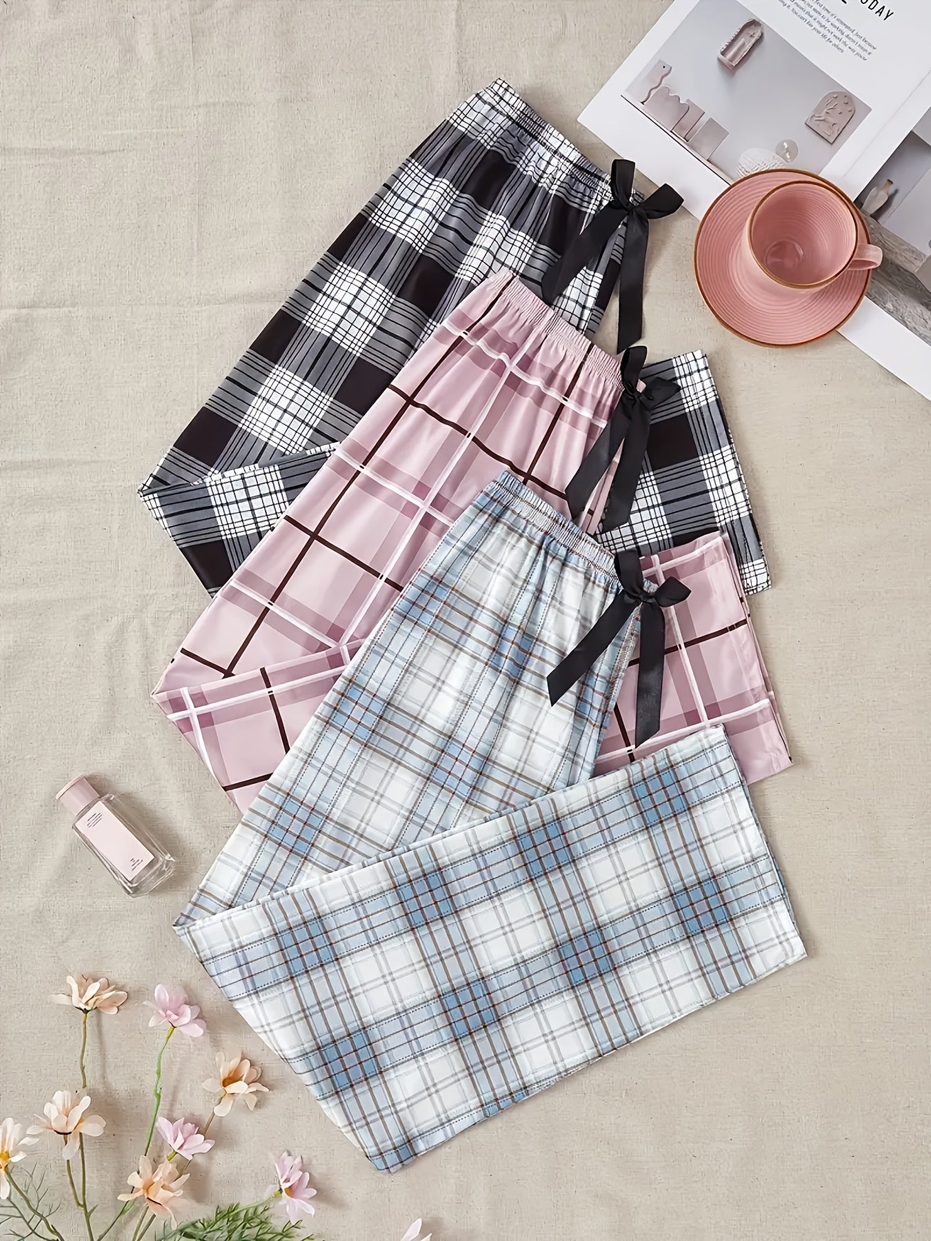 Women's Fashion Pajamas and Home Clothes Pajama Pants Spring, Autumn and Winter Women's Three-Pack Pajama Pants Women's Bow Print Plaid Fashion Pajama Pants Three-piece Set with Elastic Waist Style Suitable for All Seasons Ho