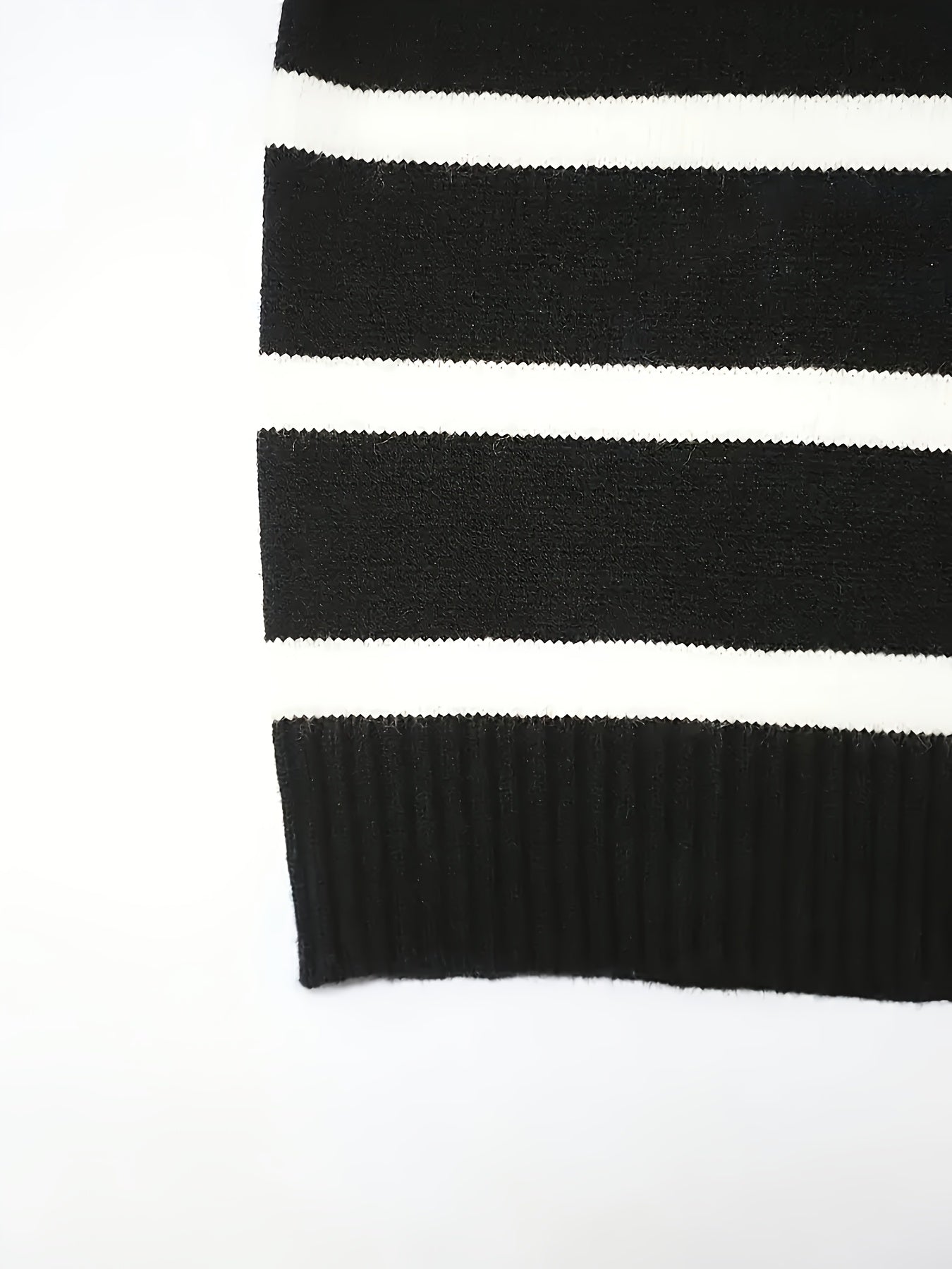Soft Touch, Chic Striped Zip-Up Sweater for Women - Cozy & Thick, Perfect for Spring/Fall, Machine Washable