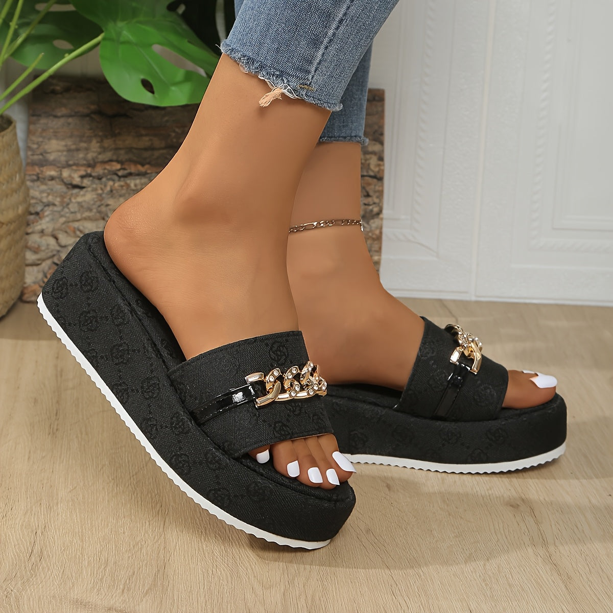 Women'S Pink Platform Sandals with Metal Chain & Rhinestones - Casual Slip-On, Open Toe, Mid-Heel, Lightweight & Stylish, All-Season Footwear, Casual Footwear | Metallic Chain Sandals | Rubber Sole Sandals