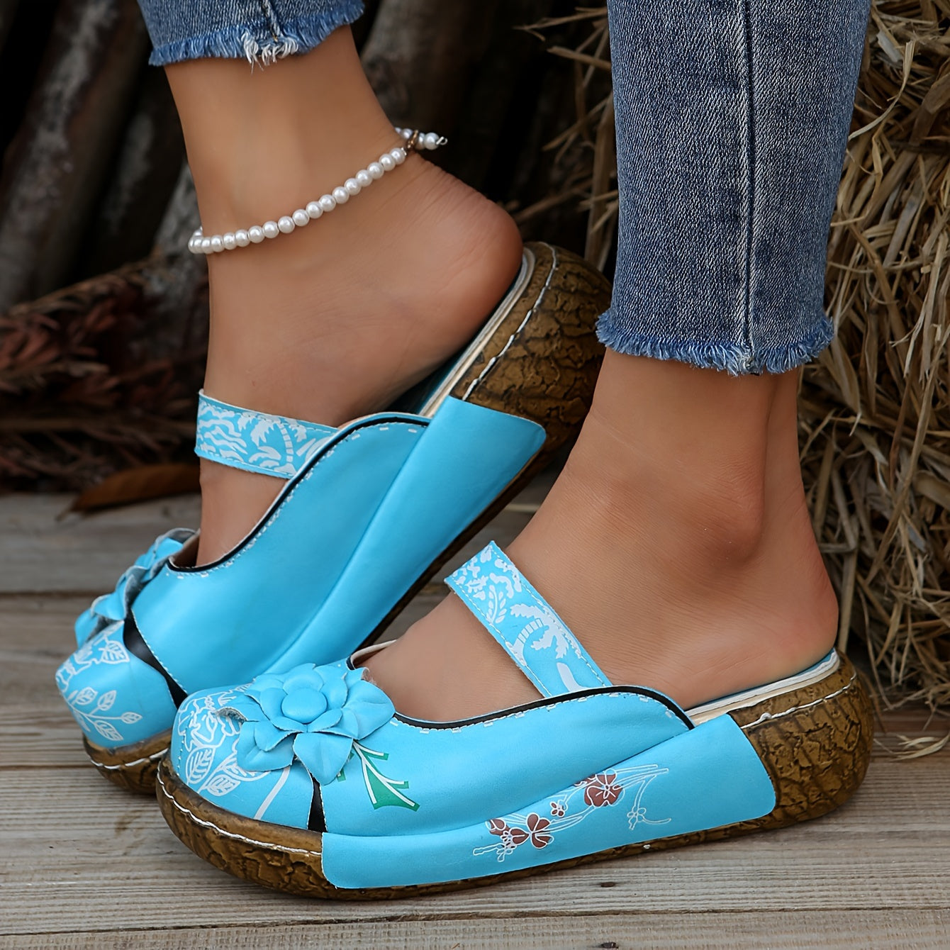Women's Hawaiian Style Slip-On Sandals & Slippers - Floral Pattern PU Cover Flat Sole Comfortable Casual Shoes for Beach, Summer, All-Season Wear, Beach Shoes, Leisure Footwear, Durable Traction Footwear