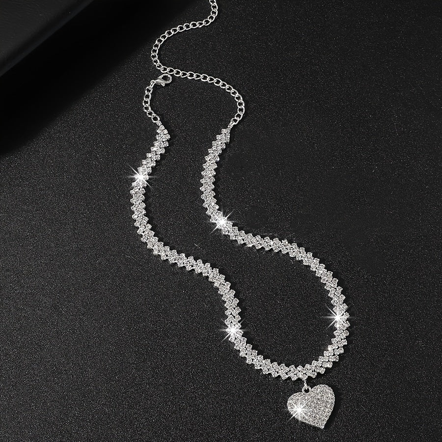 Luxurious Water Crystal Heart Pendant Necklace - Perfect for Everyday Wear