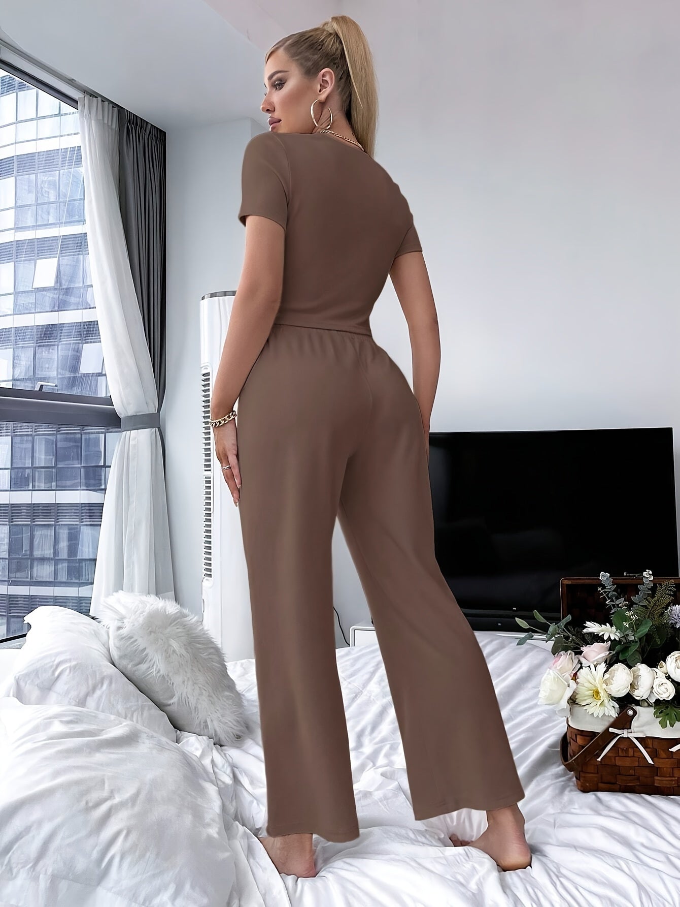 Women's Chic Solid Color Lounge Set - Comfy Short Sleeve & Long Pants with Drawstring, Machine Washable - Perfect for Spring/Summer