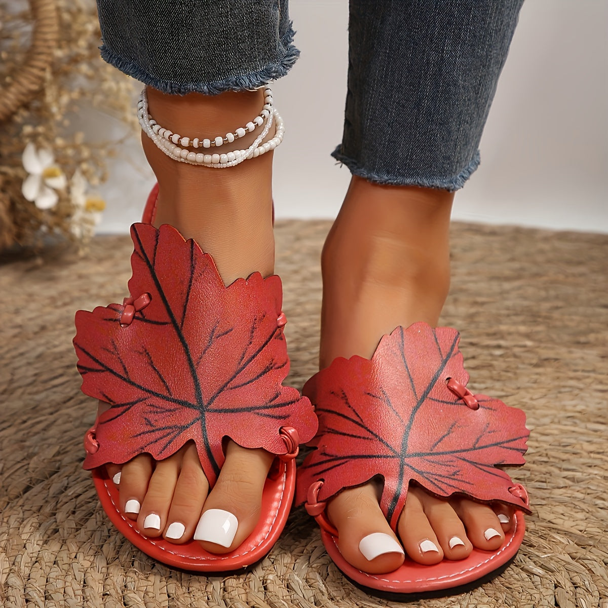 Women'S Maple Leaf Flat Sandals, Lightweight Soft Sole Summer Flats, Casual Beach Slides, All-season Slip-on Open Toe Strappy Back Shoes with TPR Sole