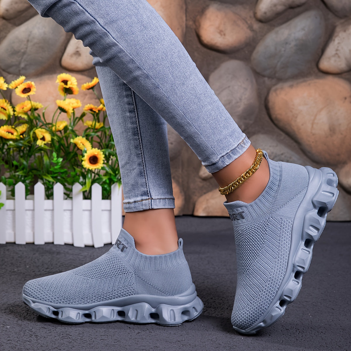 Women'S Fashion Sneakers, Breathable Knitted Fabric Upper, Slip-On Low Top Sports Shoes, Solid Color, EVA Sole, All-Season Casual Athletic Footwear