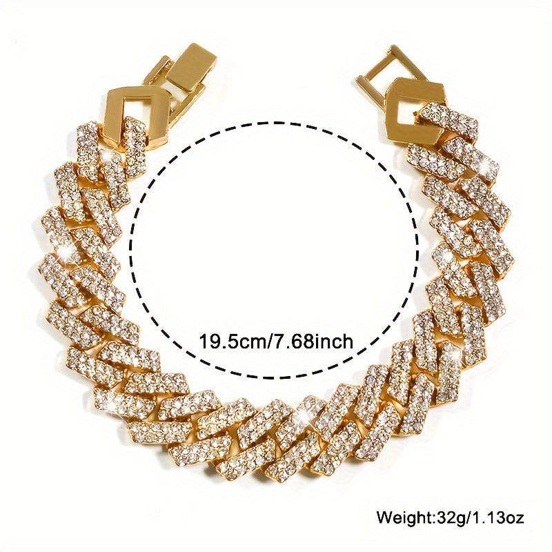 Charm Two Pieces; Simple and Elegant Ladies Round Dial Quartz Watch - Niche Luxury Bracelet with Fashion-Forward Design for Every Occasion