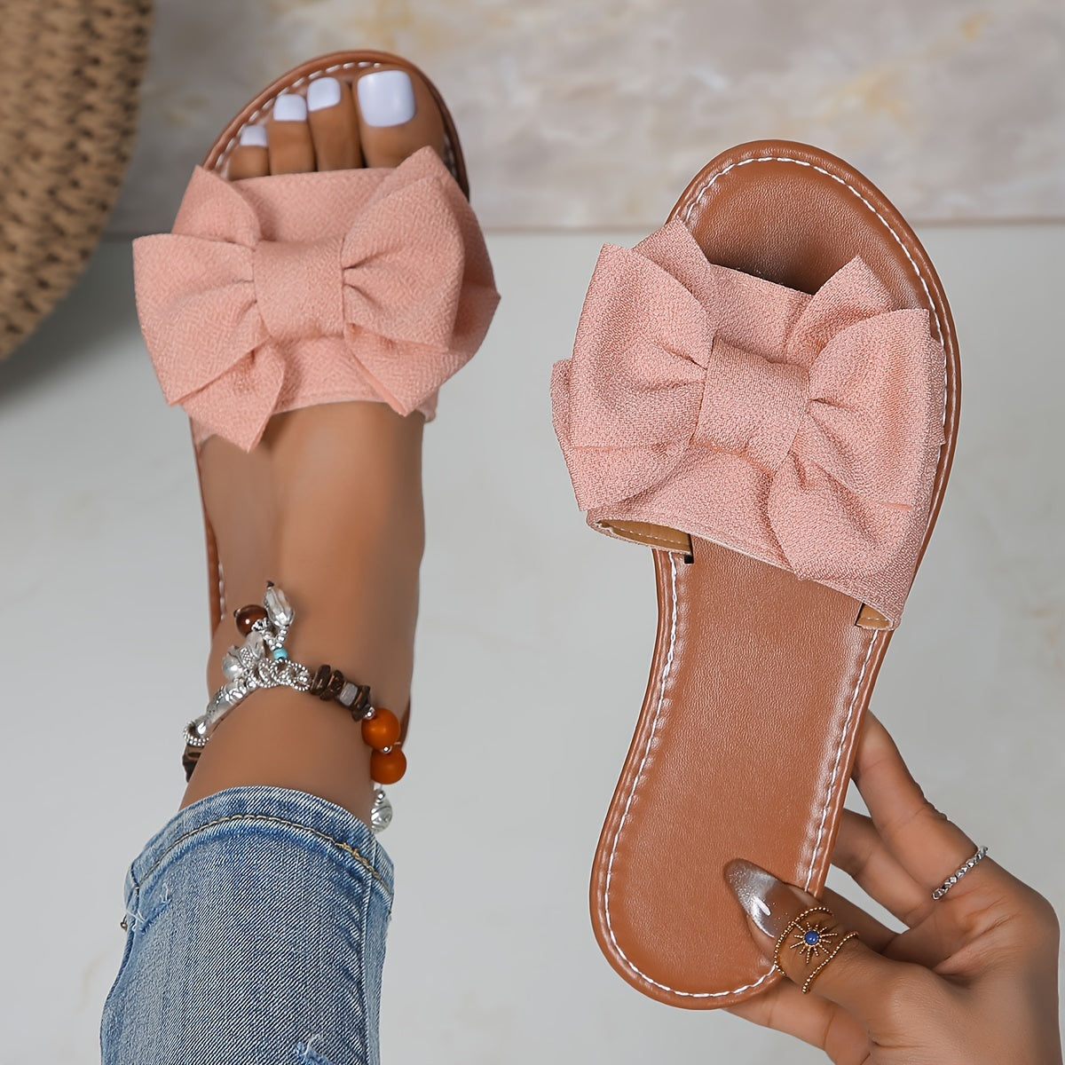 Chic Solid Color Bowknot Womens Flat Slides - Comfortable Slip-On, Ultra-Lightweight, Bowknot Accent - Perfect for Summer Beach Strolls and Vacations