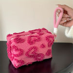 Sweet and Lovely Heart Hand Carry Pillow Bag Cosmetic Bag, Essential Travel Item for Women, Skin Care Storage Bag, Cosmetic Bag, Coin Lipstick Cosmetic Storage Bag, Travel Bag Storage Bag, Sanitary Napkin Storage Bag, Makeup