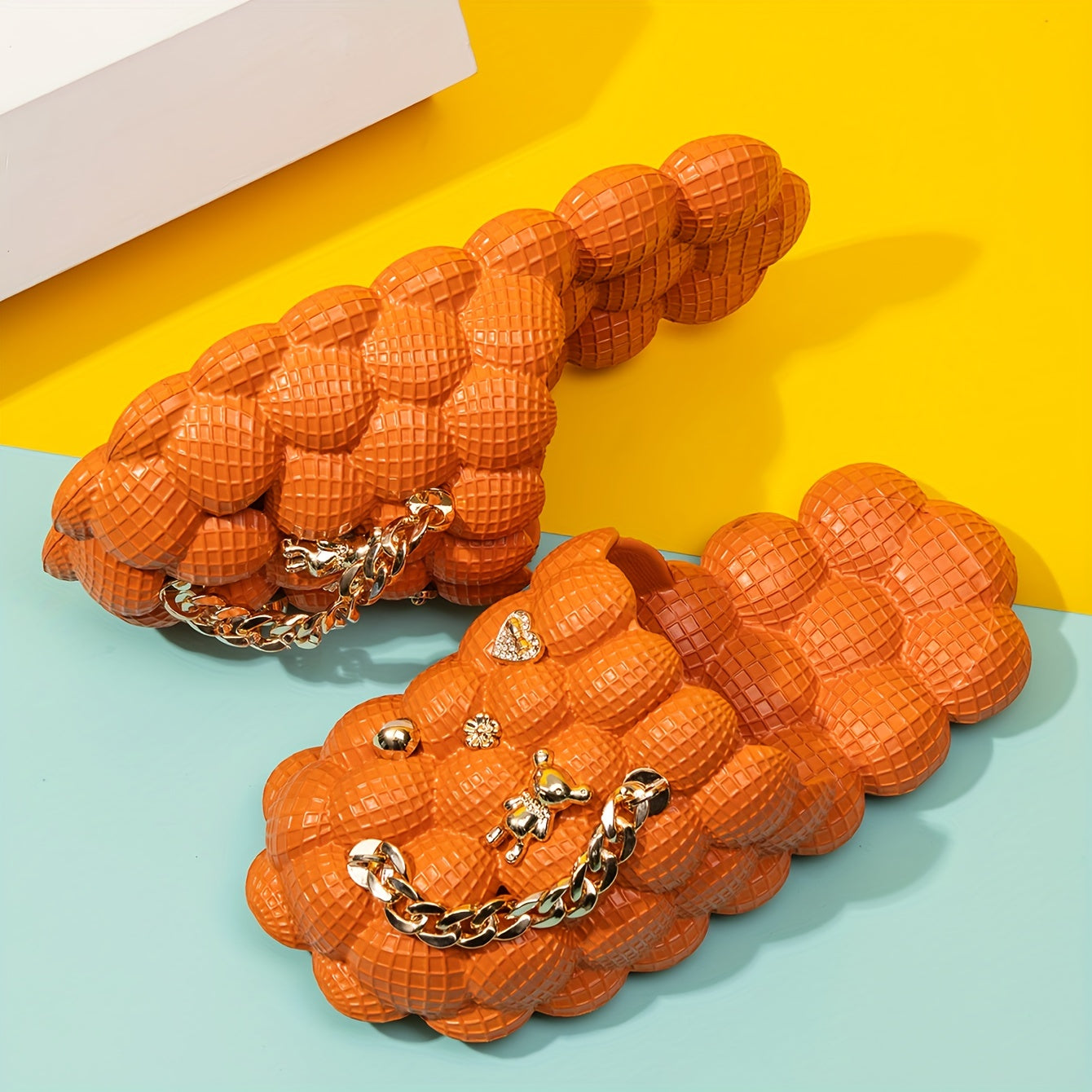 Women's Fashion Trendy Bubble Slippers With Golden Chain, Soft Comfortable Bottom Outdoor Slippers