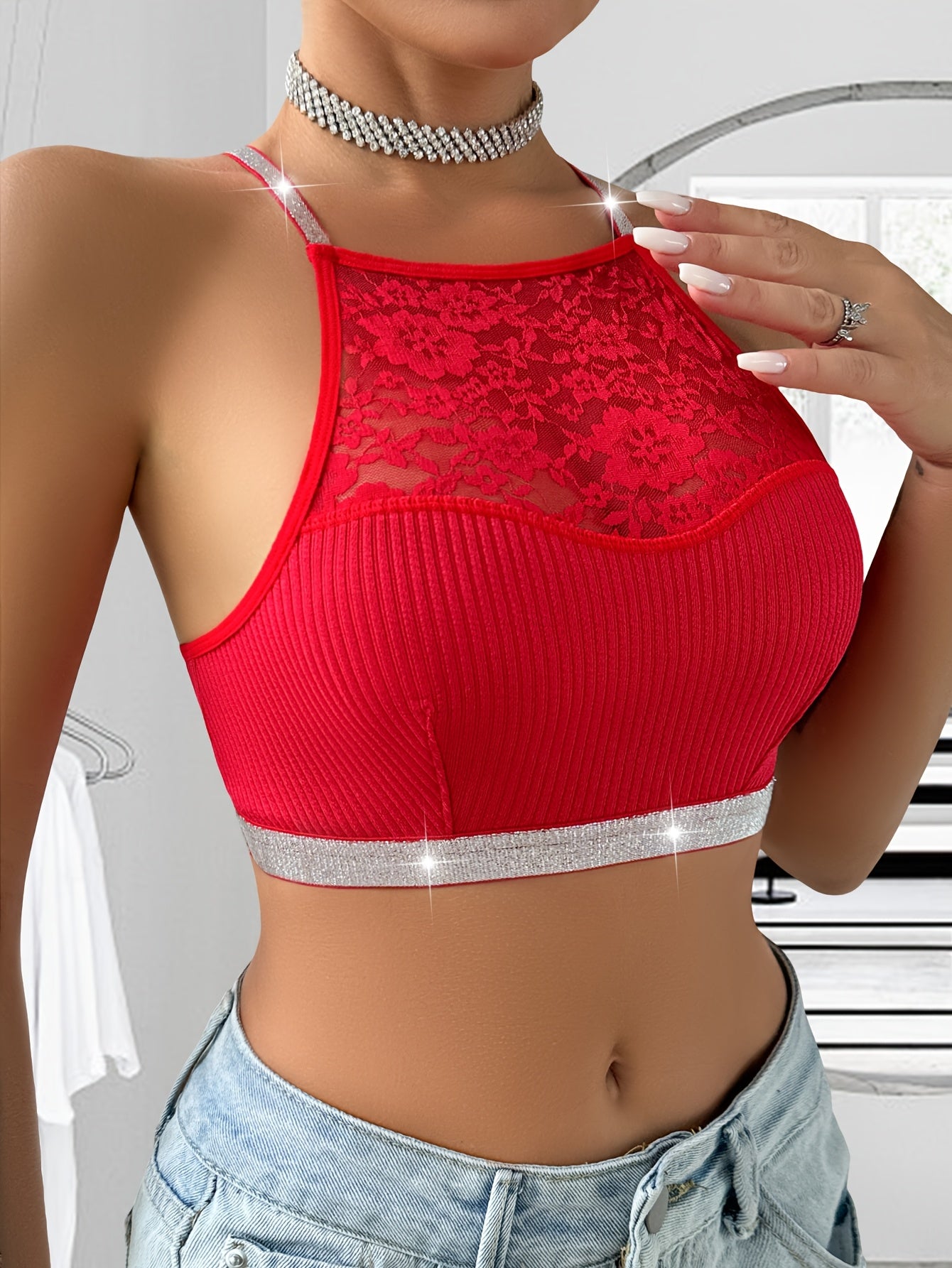 Women's sexy top, vest, sexy lace pattern splicing, shiny silver strap bra, comfortable, fashionable, soft and close fitting Women's underwear and underwear