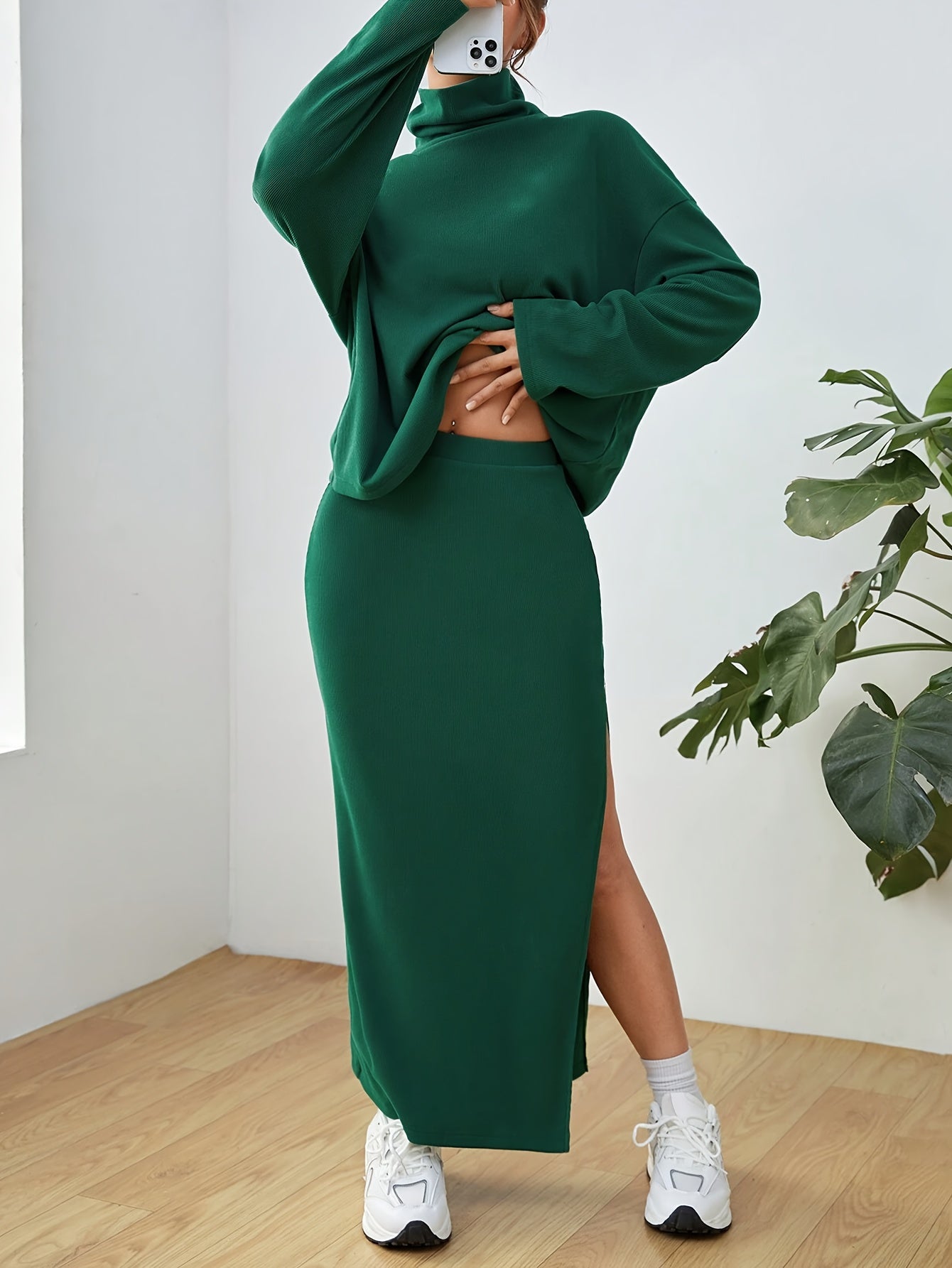 Elegant Women's Turtleneck & High-Slit Skirt Set - Solid Color, Stretchy Polyester Blend, Machine Washable - Perfect for Spring/Fall