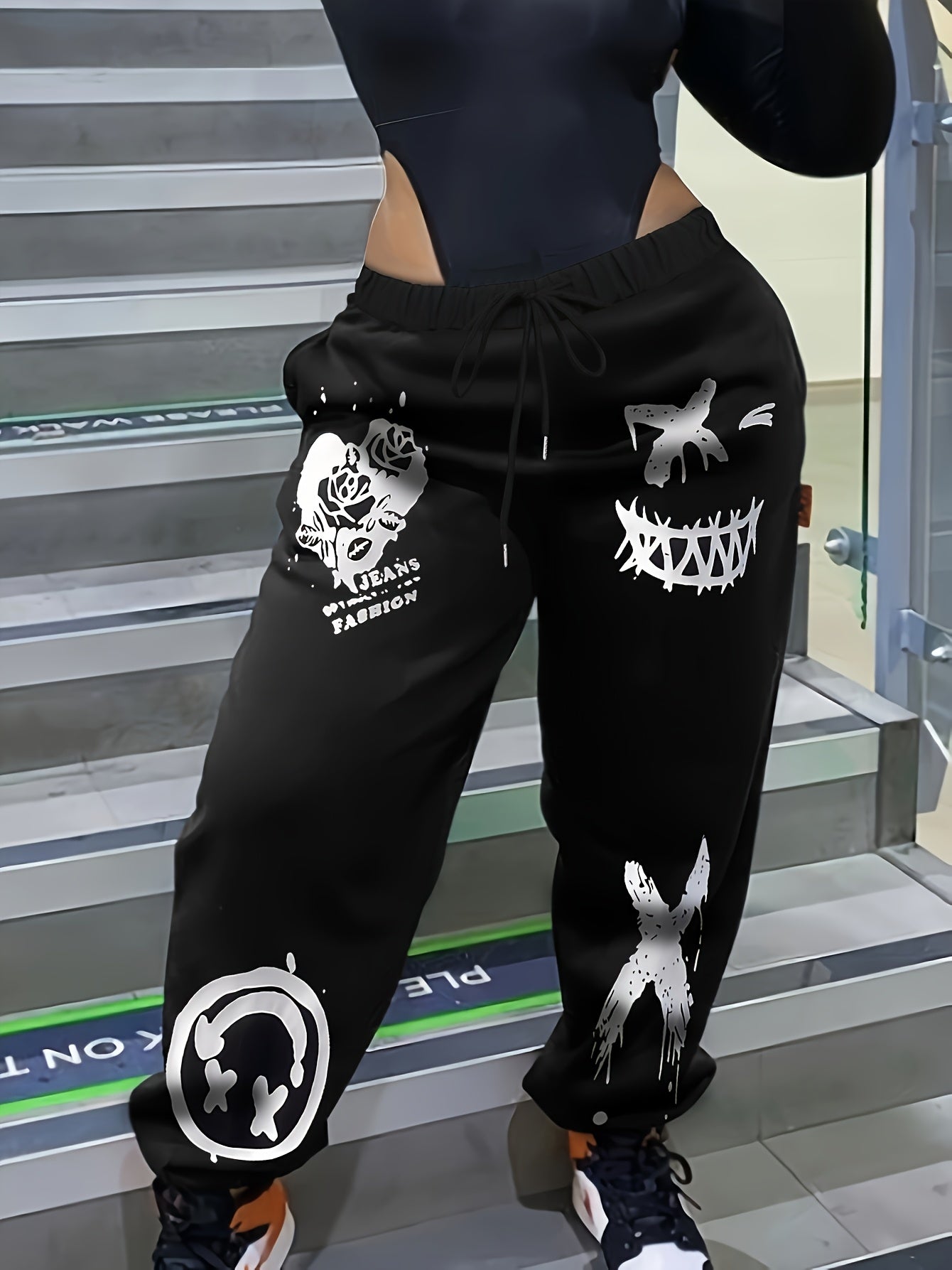 Women'S Casual Printed Sweatpants - Black with White Cartoon Face & Letter Design, Elastic Waistband with Drawstring, Lightweight Polyester for Spring/Fal