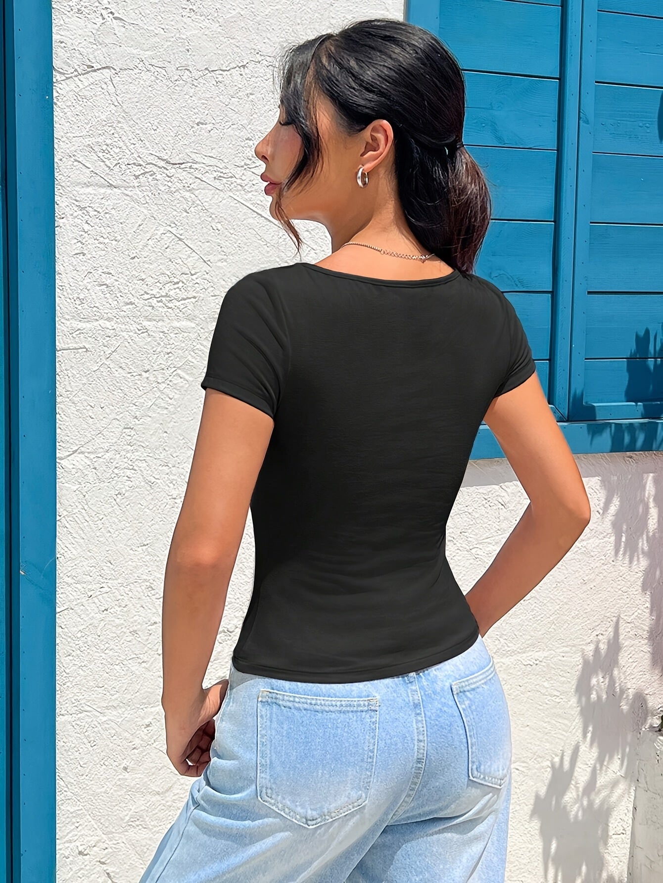 Ezwear Light Gray Knitted Women'S Summer Short-Sleeve Fitted T-Shirt with Bow Decoration And Square Neckline.