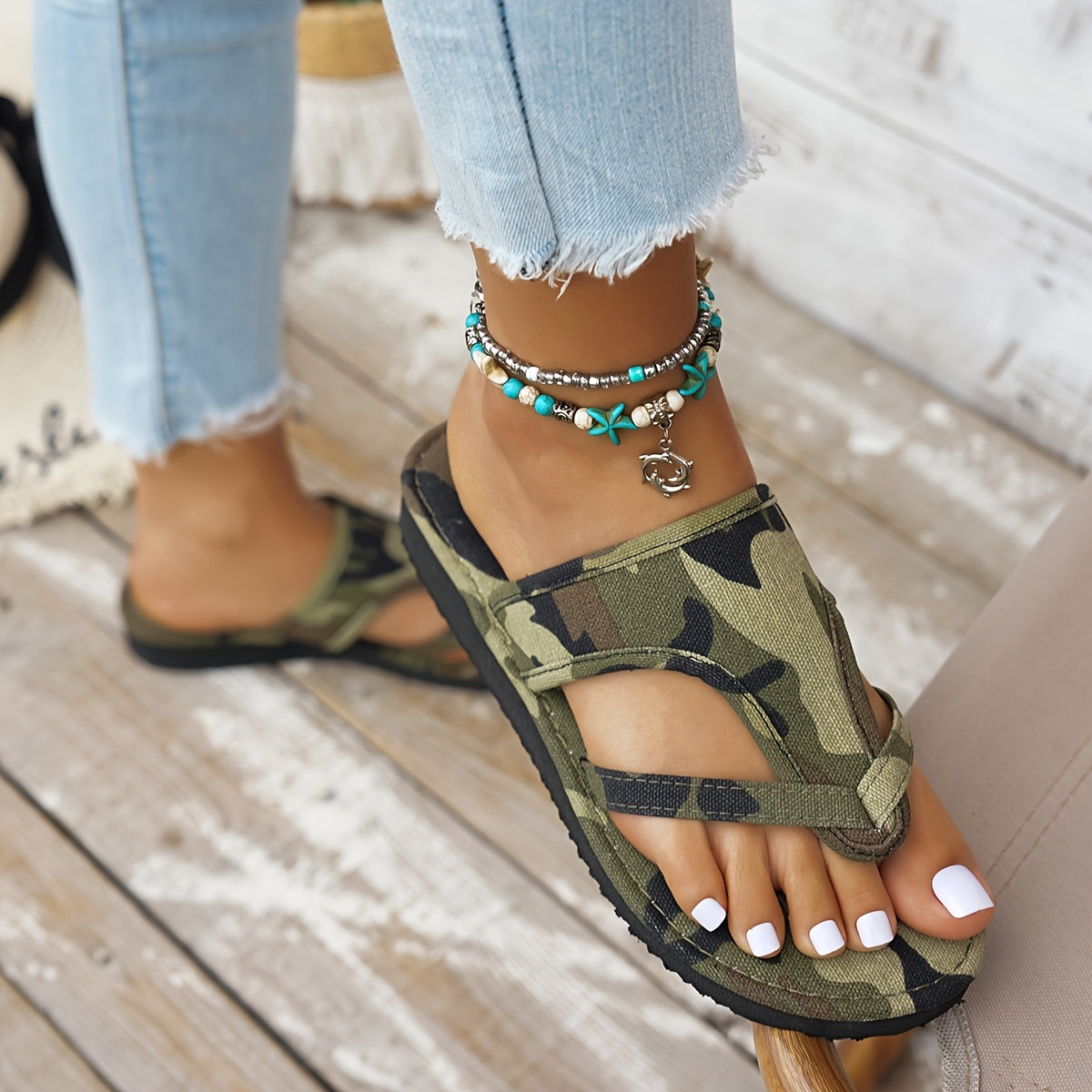 Women's Camouflage Flat Sandals - Slip-On Open-Toe Summer Beach Slippers with EVA Sole, Breathable Fabric & Synthetic Cover Lining for Casual Outings, Vacation, and Outdoor Activities, Ladies Sandals