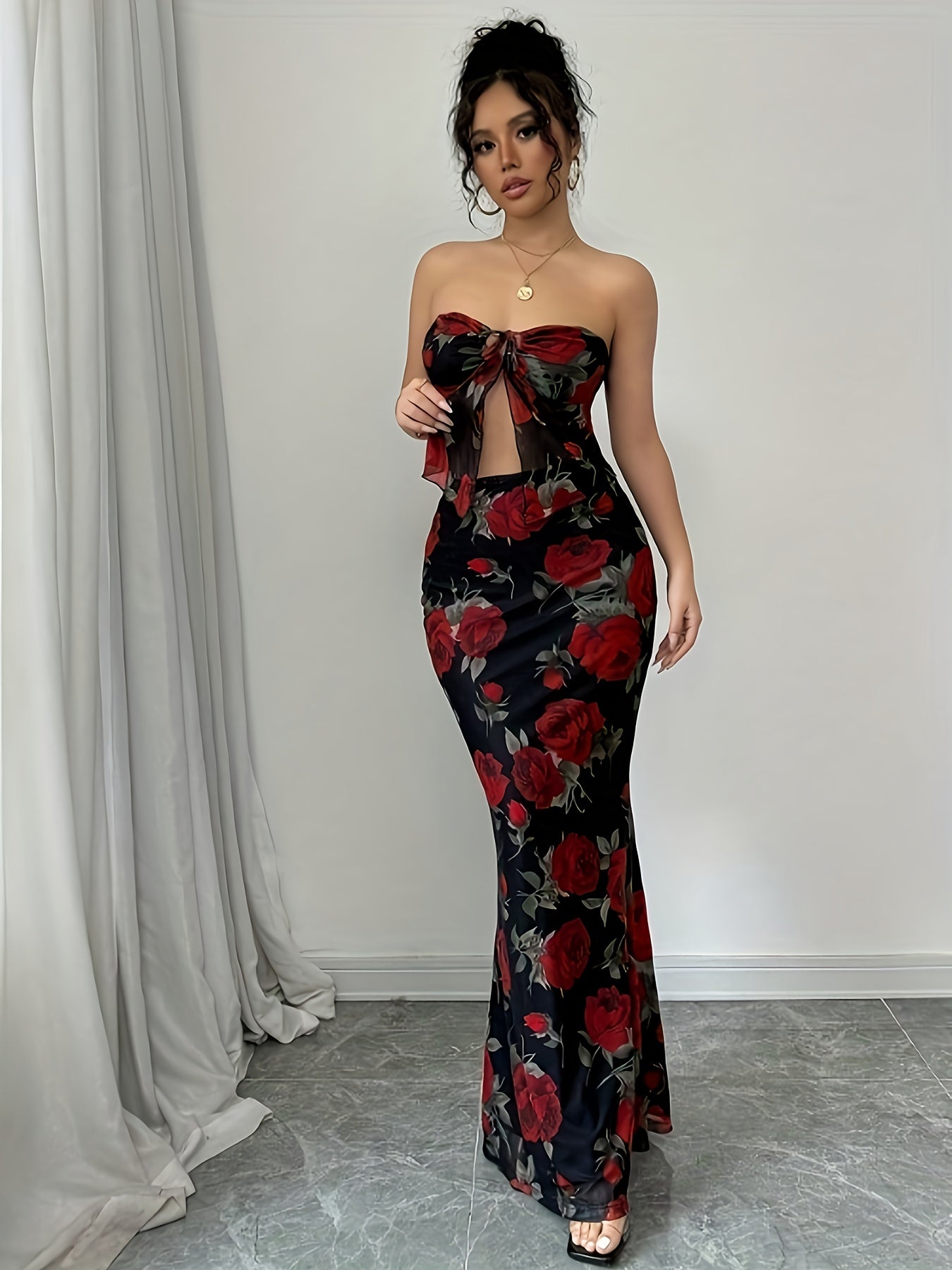Elegant Two-Piece Set Featuring a Red And Black Rose Print, a Sexy Strapless Long Mermaid Dress.